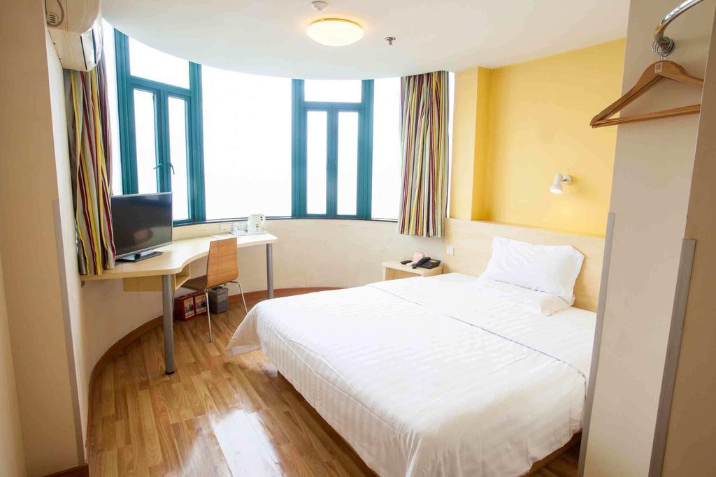 7Days Inn Changsha Xiangjiazhong Road Kaifu Temple Quarto foto